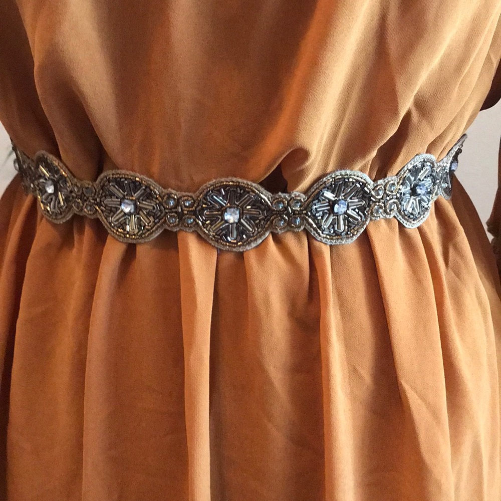 Bejeweled elastic belt